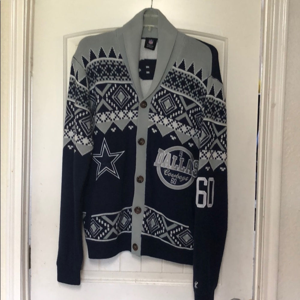Dallas Cowboys men’s Large Cardigan sweater